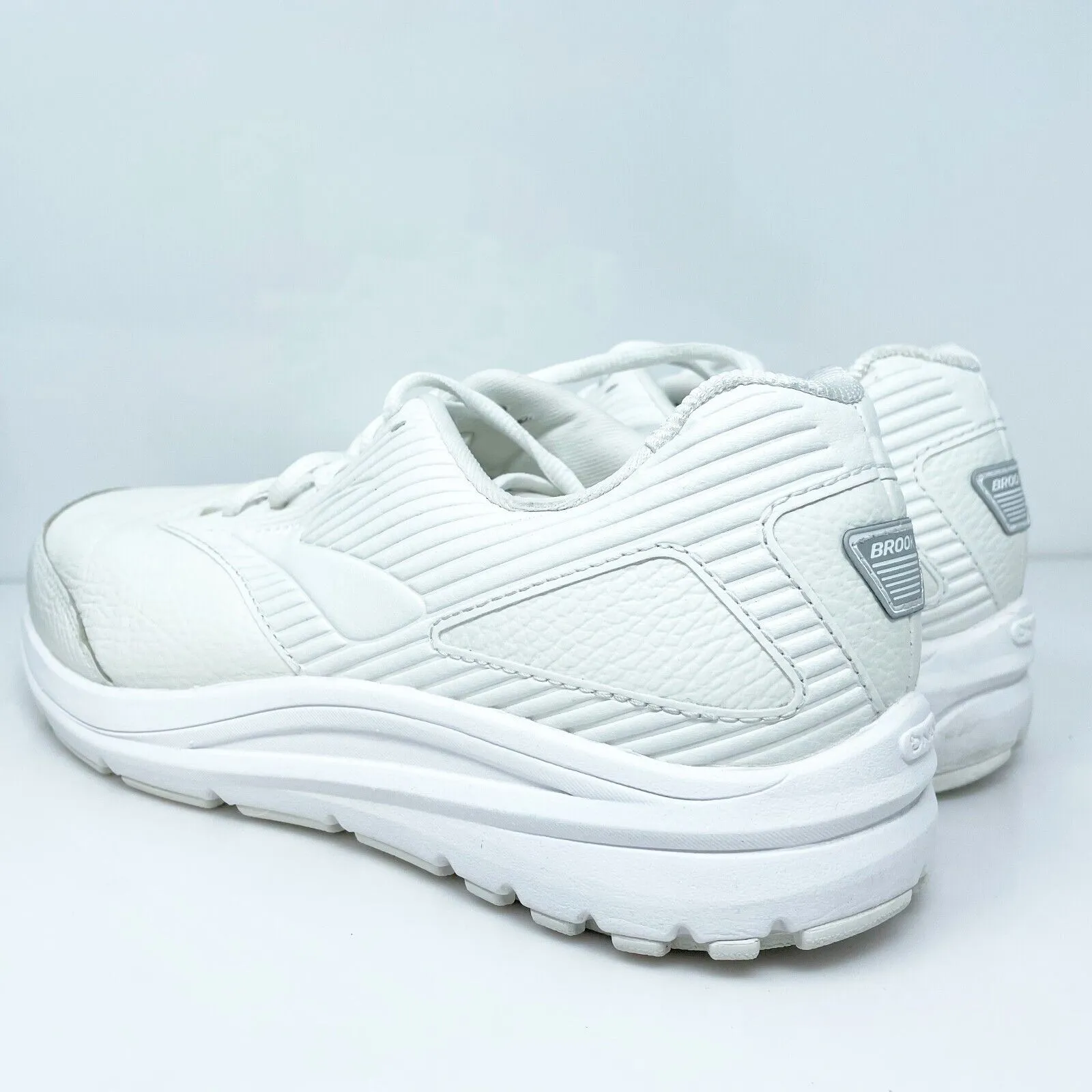 Brooks Womens Addiction Walker 2 1203071D142 White Running Shoes Sneakers 11 D