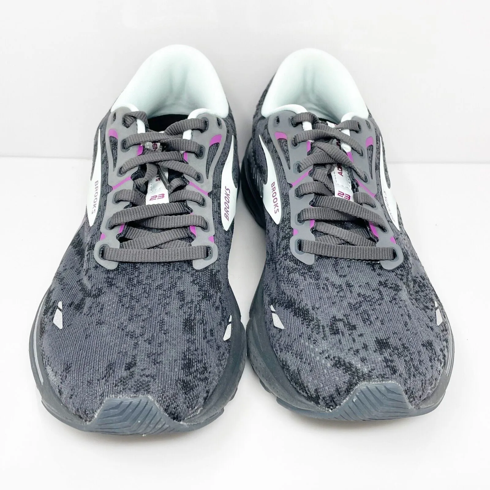 Brooks Womens Adrenaline GTS 23 1203811D072 Gray Running Shoes Sneakers Sz 8.5 D