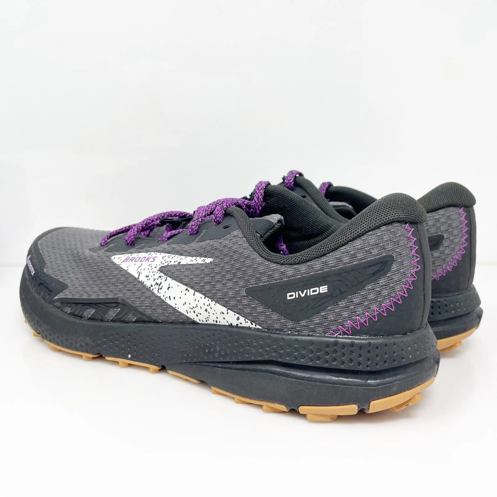 Brooks Womens Divide 4 GTX 1203931B073 Black Running Shoes Sneakers Size 9 B