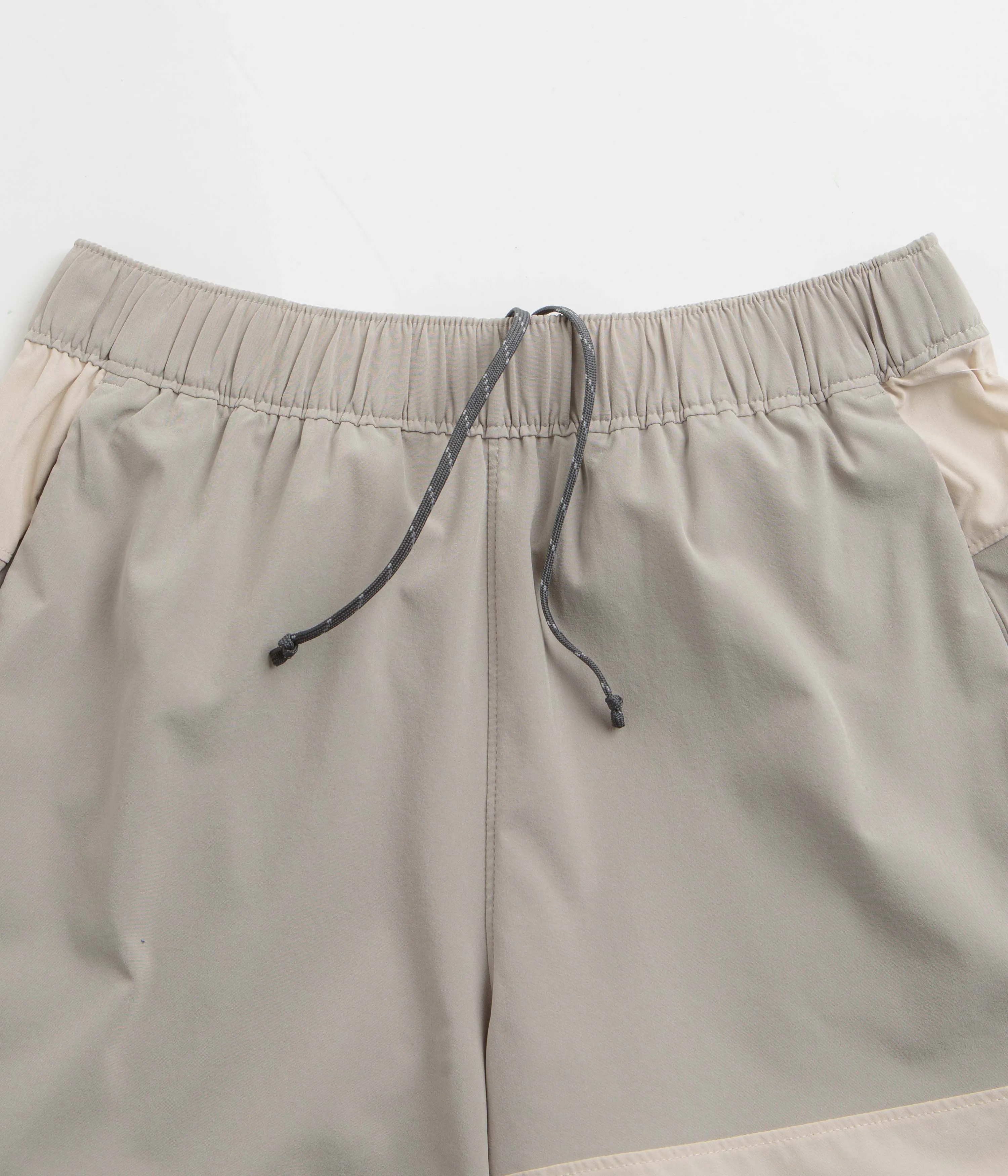 Columbia Hike Color Block Shorts - Flint Grey / Dark Stone