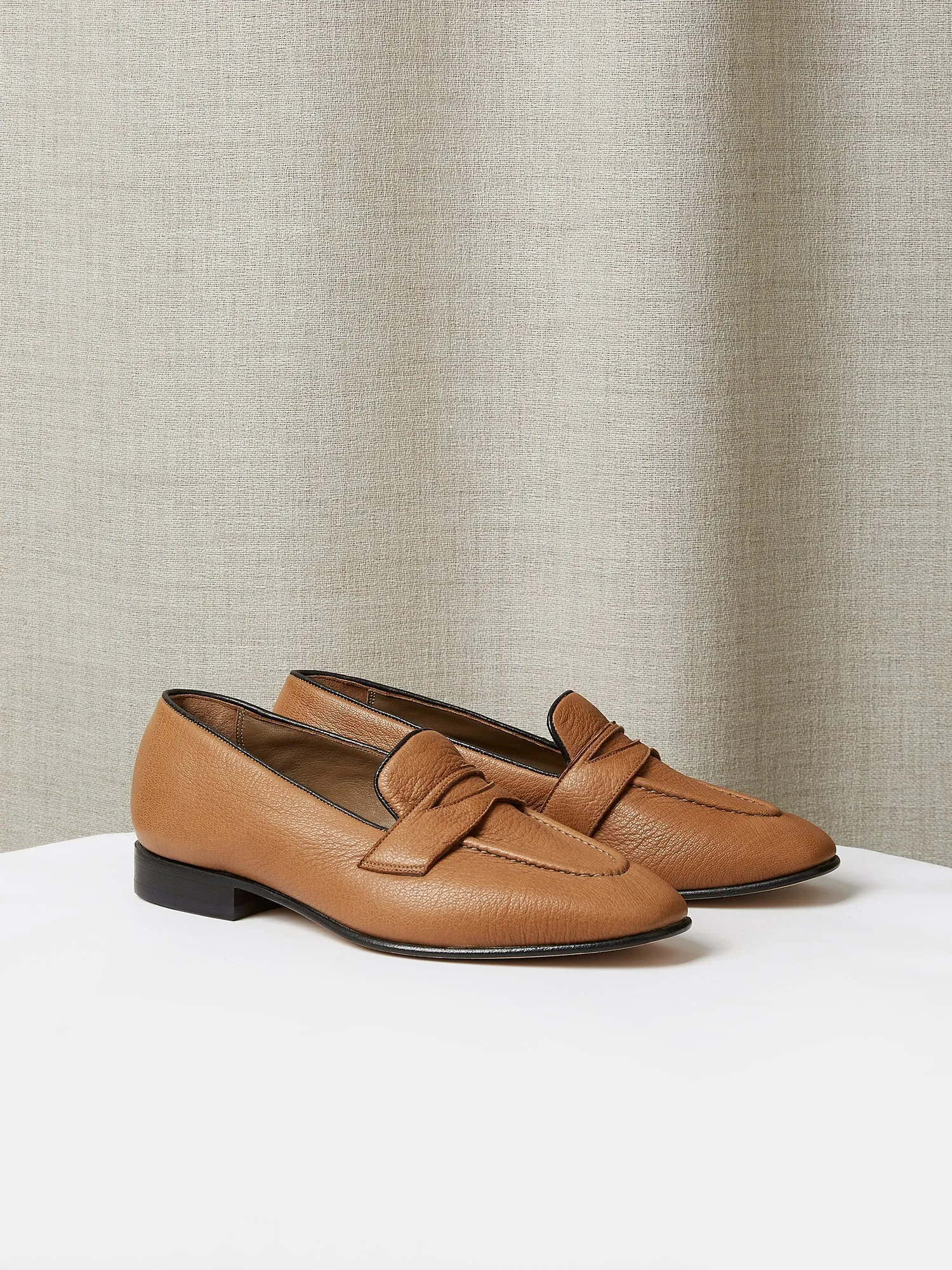 Penny Loafers in Tan Deer Leather