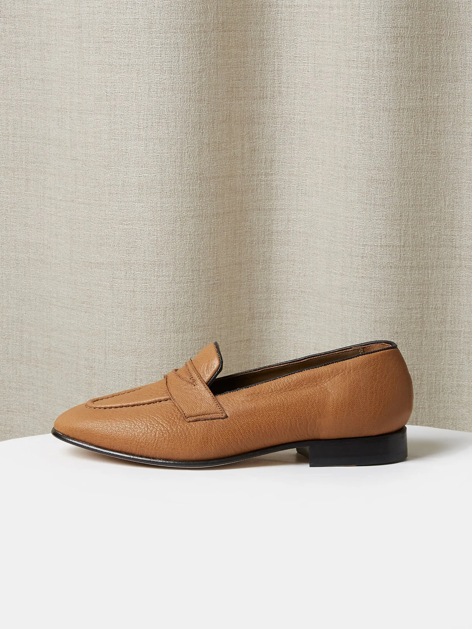 Penny Loafers in Tan Deer Leather