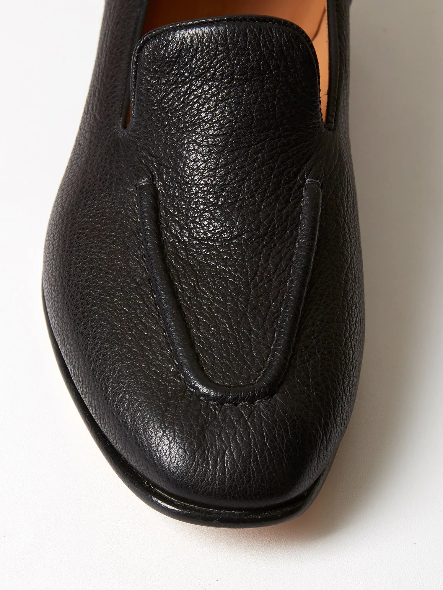 Pintuck Loafers in Black Deer Leather