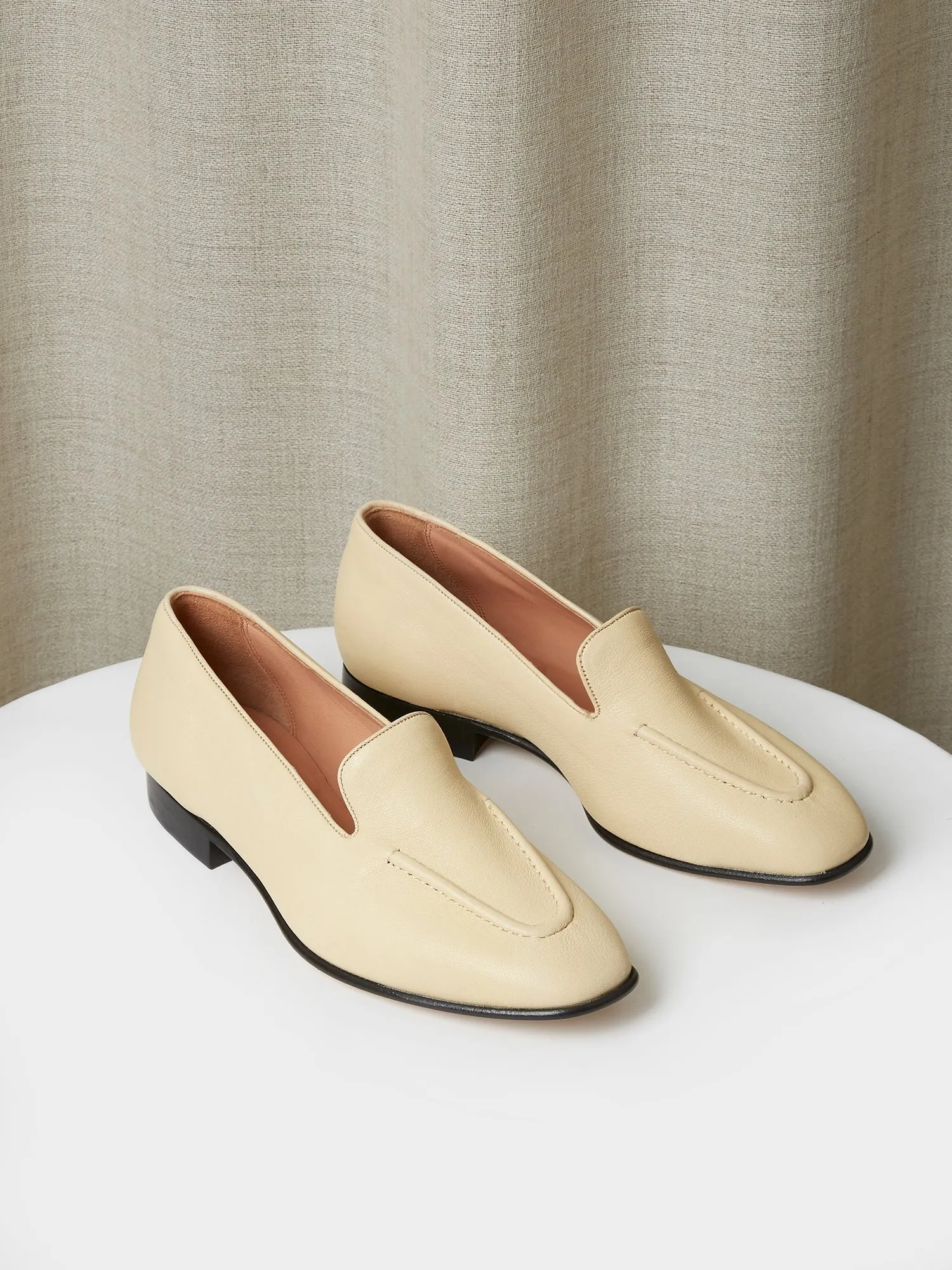 Pintuck Loafers in Cream Deer Leather