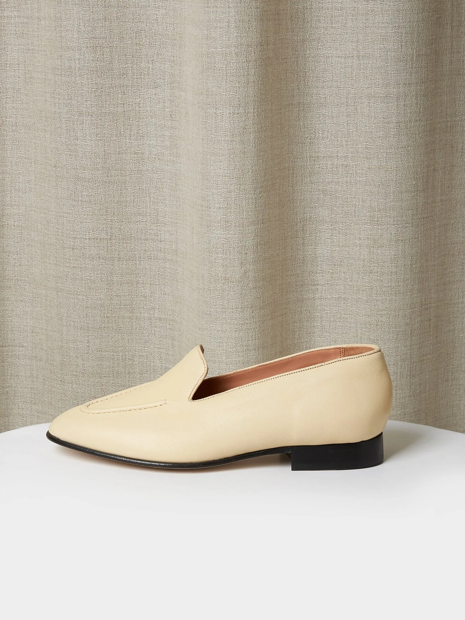 Pintuck Loafers in Cream Deer Leather