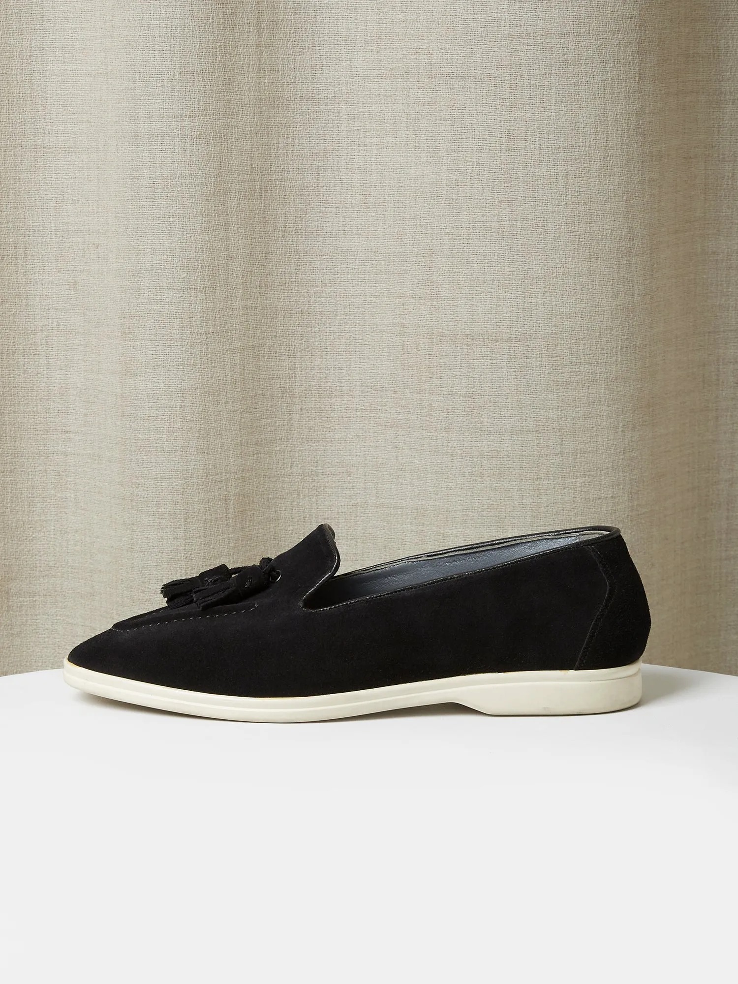 Tassel Loafers in Black Suede